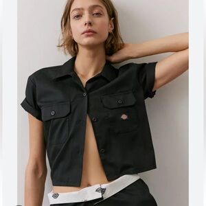 Cropped Dickies Shirt